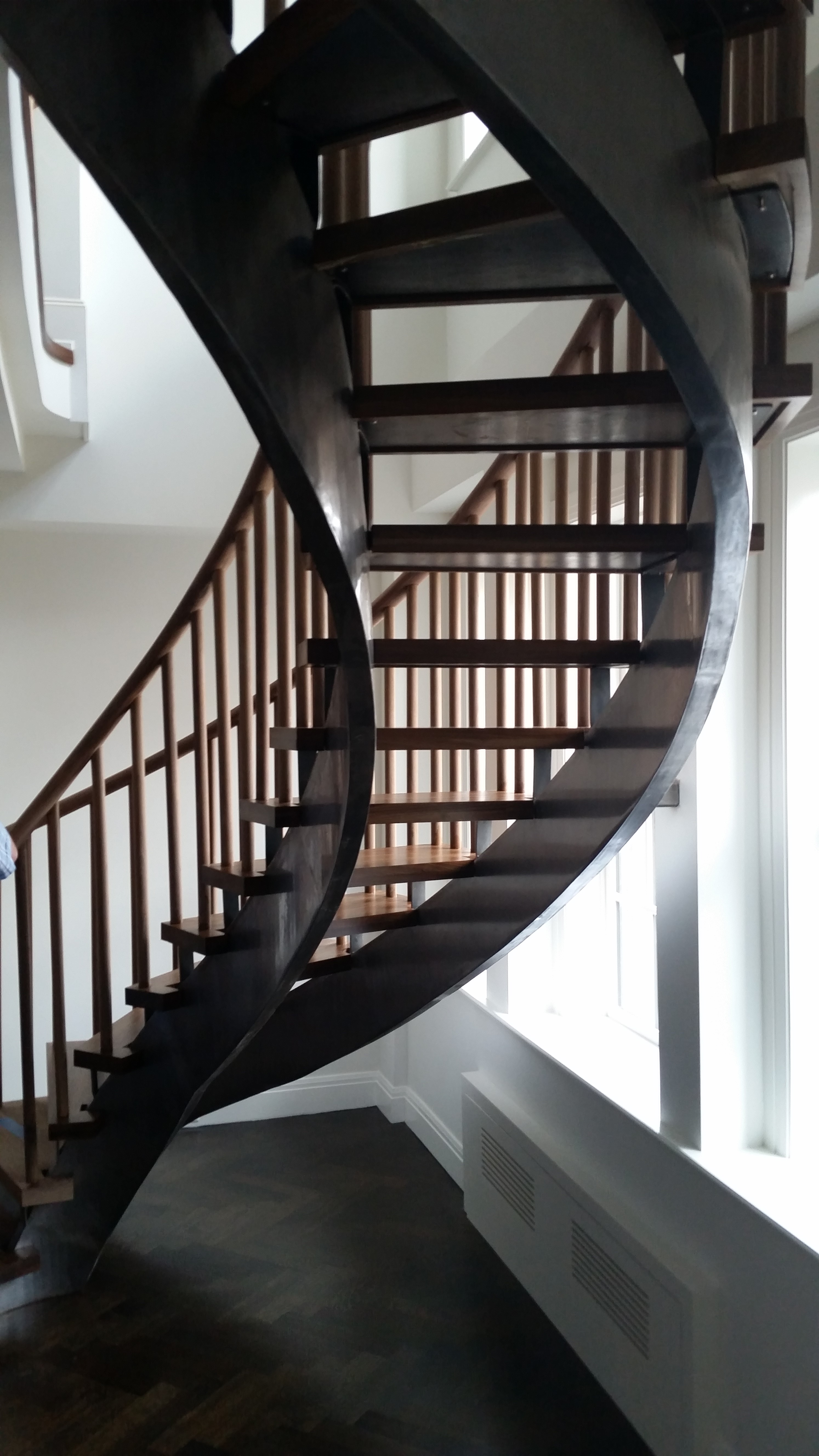 Curved Staircases & Steel Stringer Stairs in NYC CT Acadia Stairs