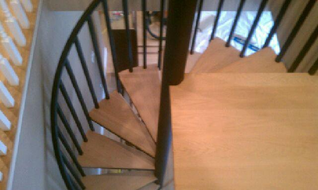 spiral staircase wood treads
