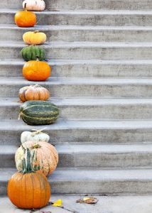 Thanksgiving Decoration Ideas For Your Stairs