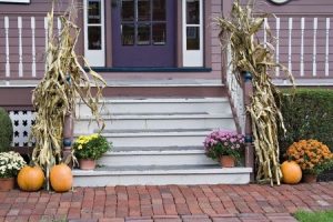 Thanksgiving Decoration Ideas For Your Stairs